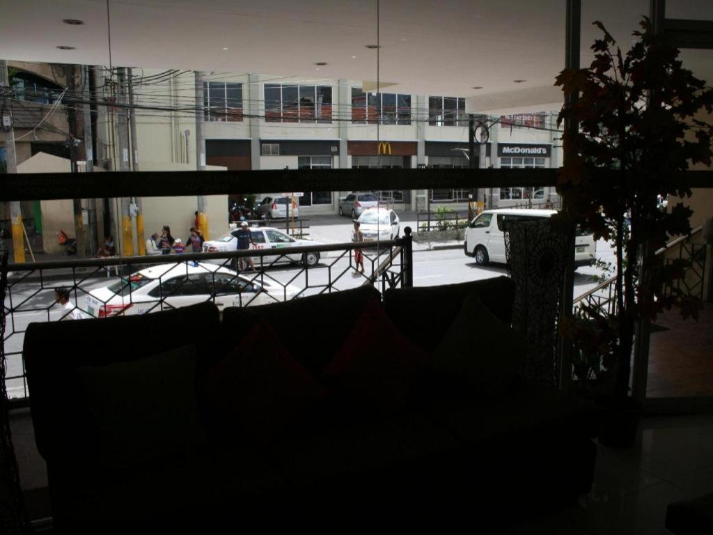 Sampaguita Suites Plaza Garcia Cebu Buitenkant foto