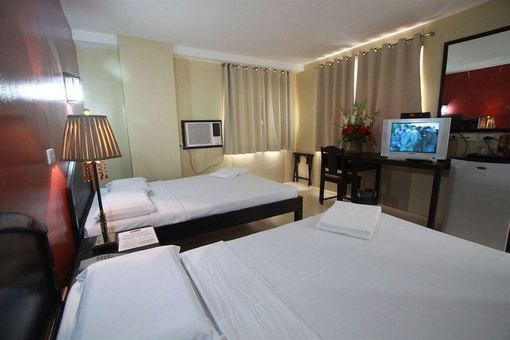 Sampaguita Suites Plaza Garcia Cebu Buitenkant foto